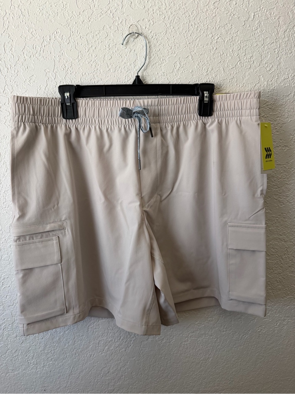 all in motion Men's Cargo Shorts~ NWT XL
